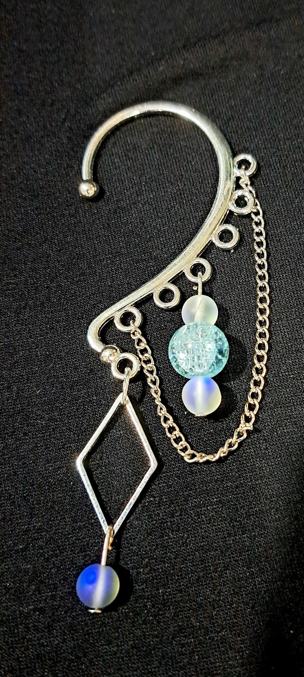 Weiss Ear Cuff