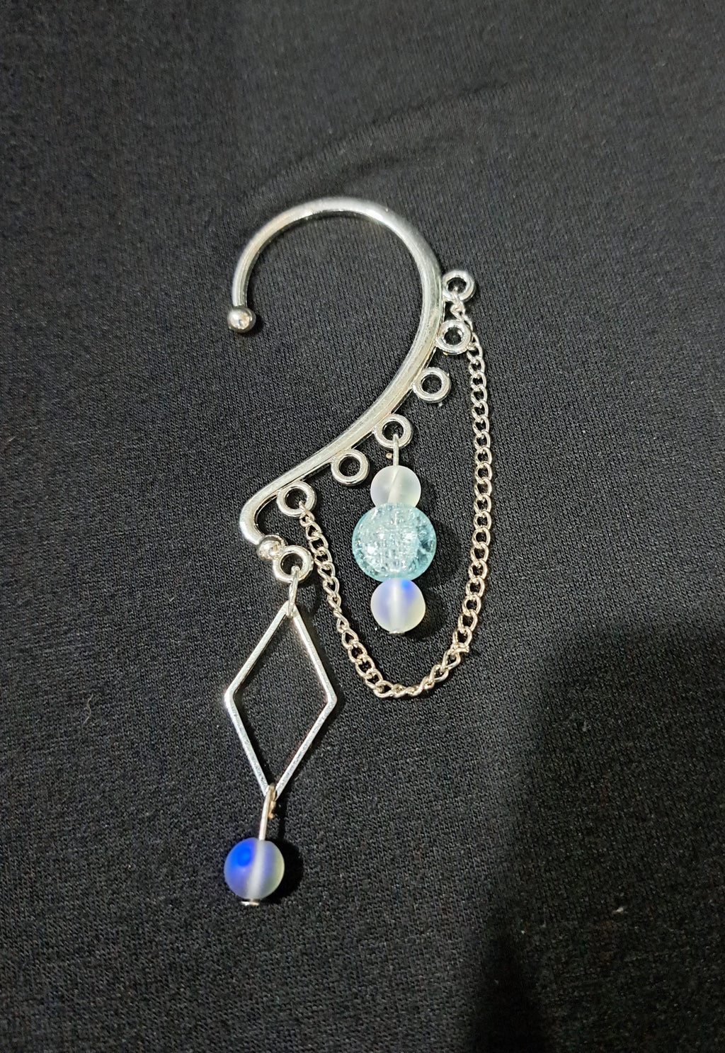 Weiss Ear Cuff