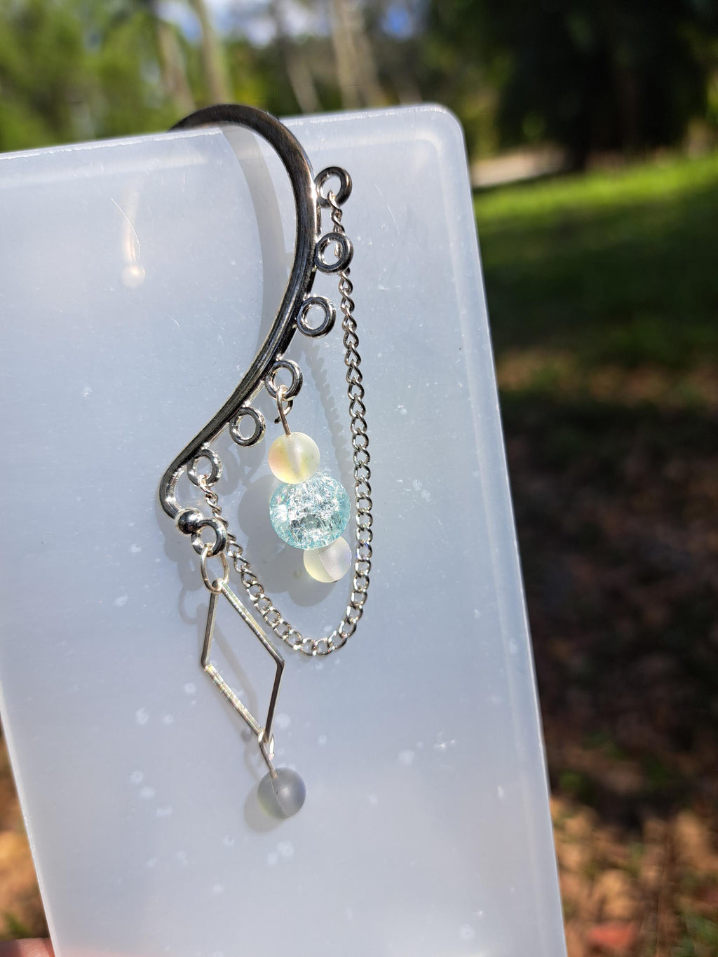 Weiss Ear Cuff